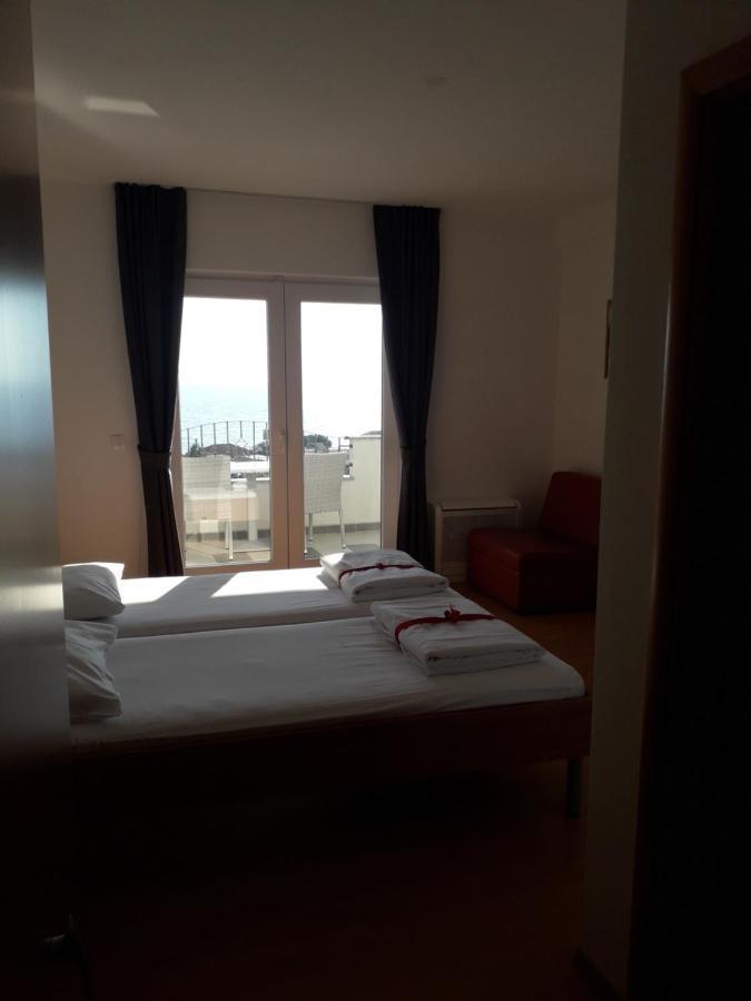Hotel Lukas Gradac  Exteriör bild