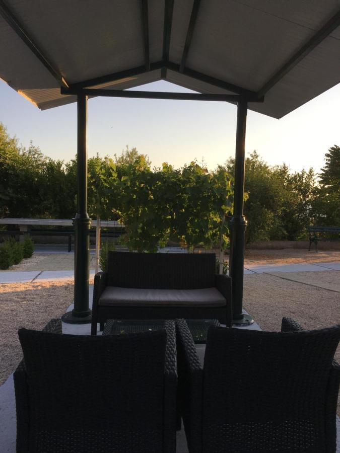 Hotel Lukas Gradac  Exteriör bild